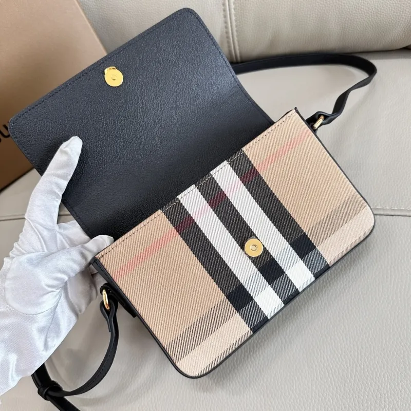 Burberry Black Leather Crossbody Bag - Image 6