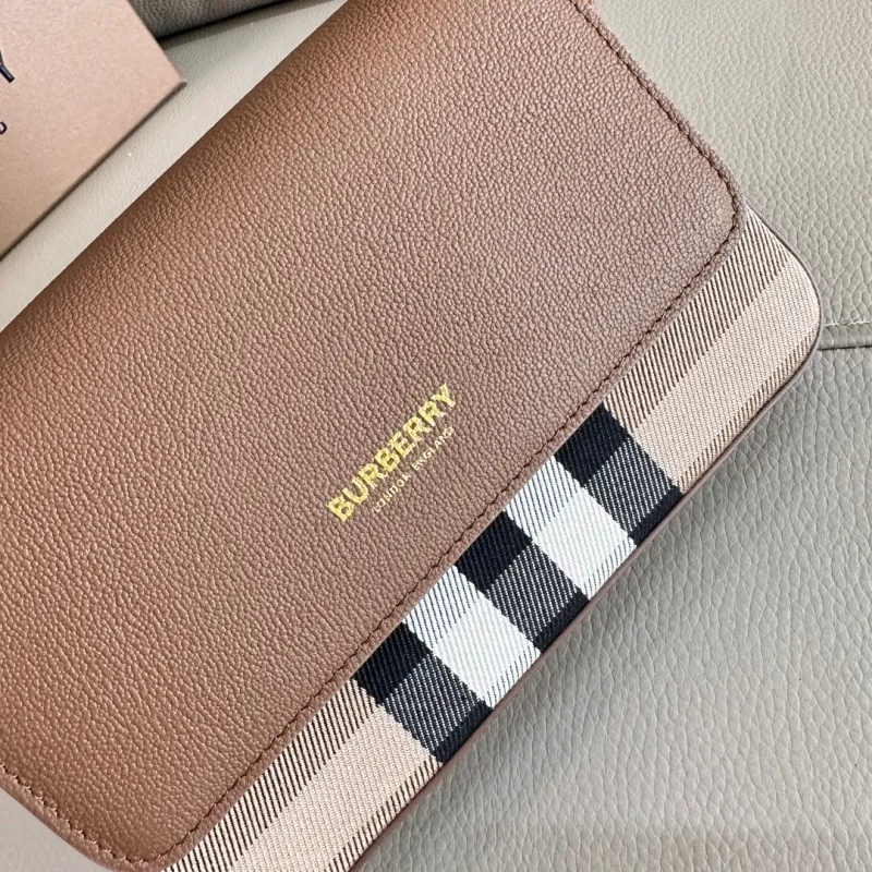 Burberry Brown Leather Crossbody Satchel Bag - Image 4