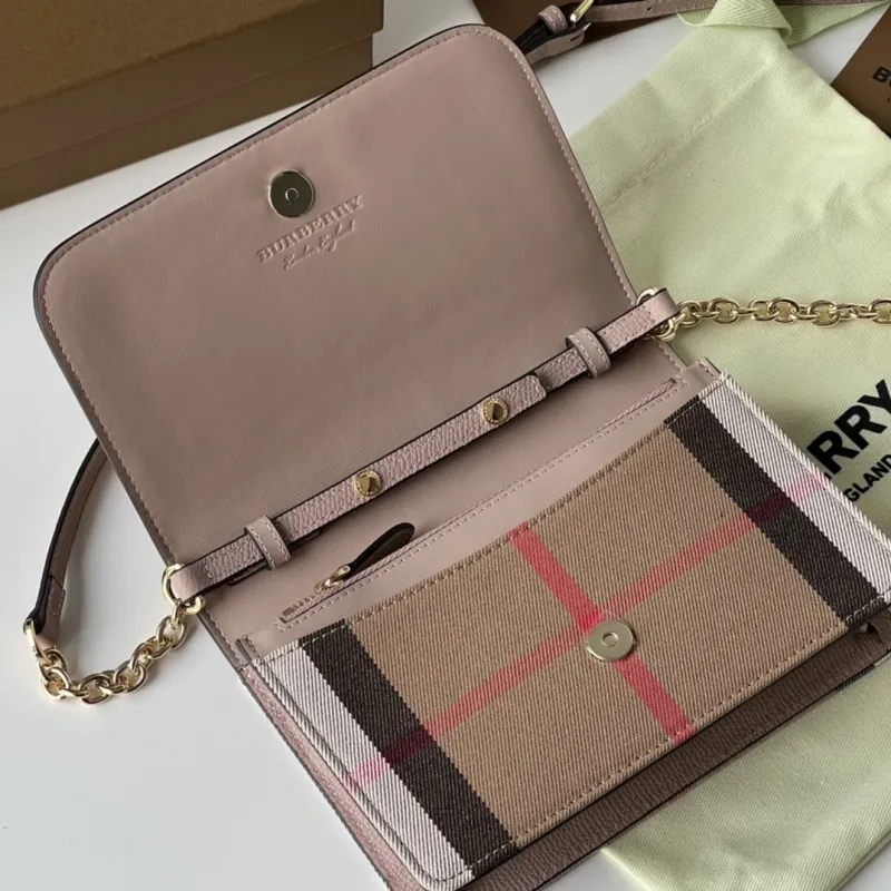 Burberry Light Pink Crossbody Satchel Bag - Image 6