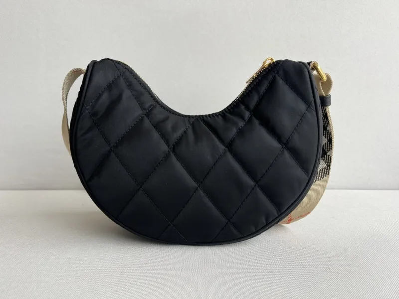 Burberry Black Quilted Crescent Crossbody Bag 137 - Image 4
