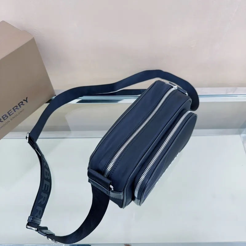 Burberry Navy Crossbody Shoulder Bag - Image 5