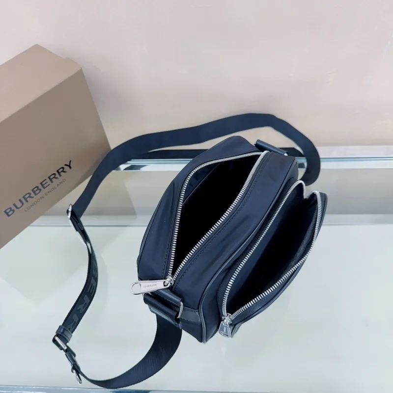 Burberry Navy Crossbody Shoulder Bag - Image 6