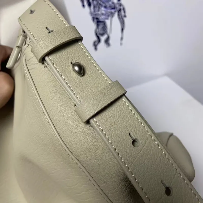 Burberry Beige Leather Hobo Shoulder Bag 154 - Image 4