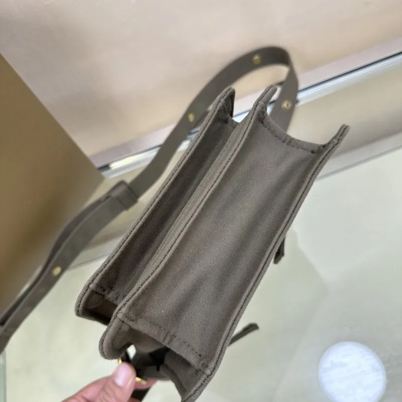 Burberry Gray Crossbody Satchel Bag 162 - Image 5