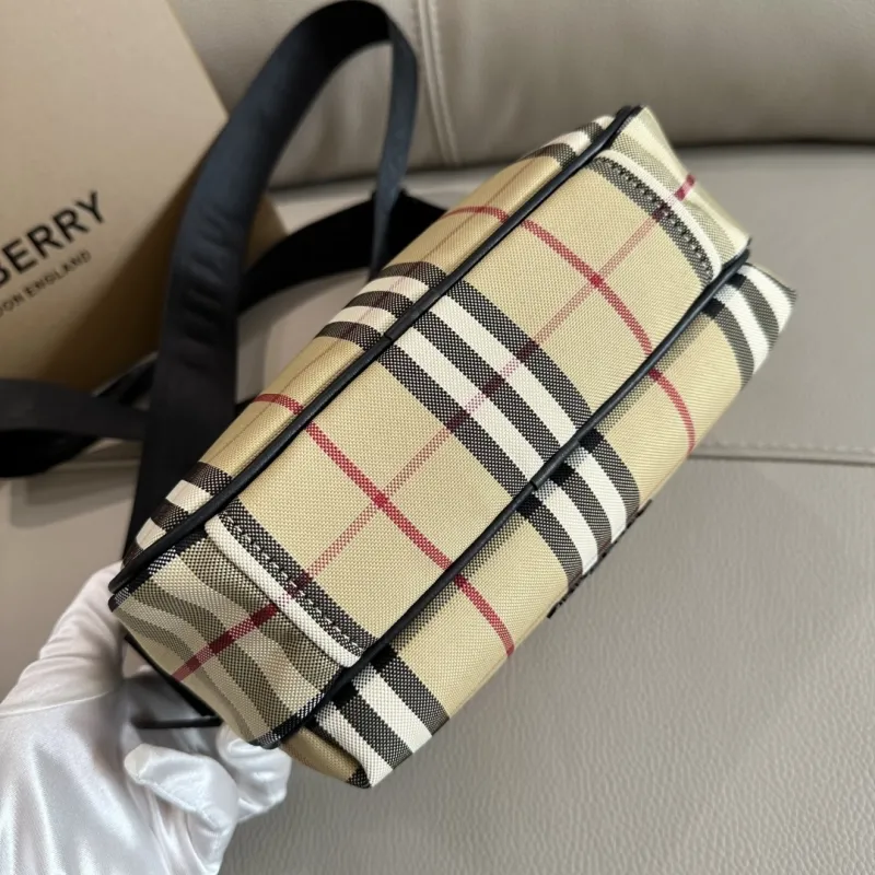 Burberry Beige Vintage Check Crossbody Bag - Image 4