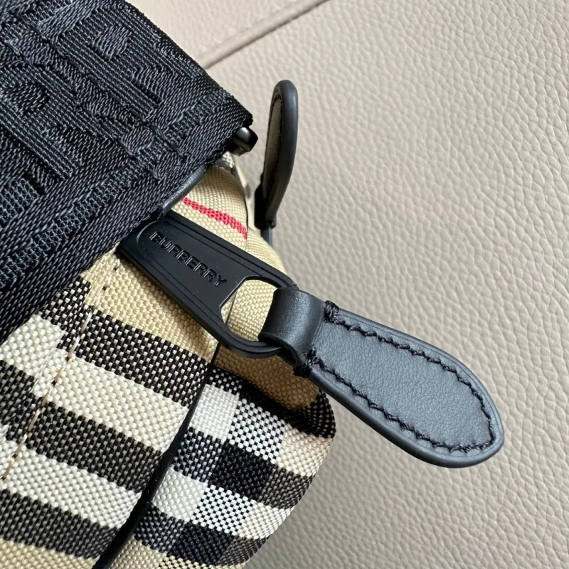 Burberry Beige Vintage Check Crossbody Bag - Image 5
