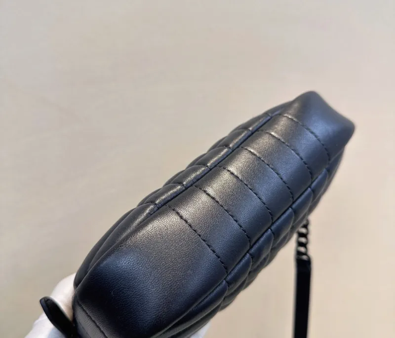 Burberry Black Quilted Crossbody Camera Bag 80490481 - Image 6