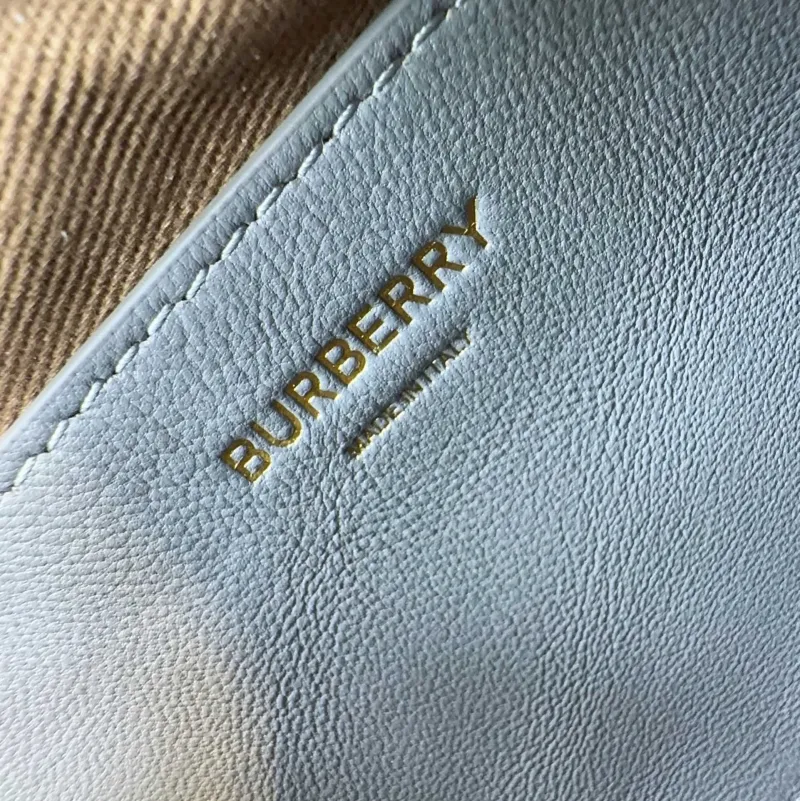 Burberry Gray Quilted Crossbody Camera Bag - Image 9