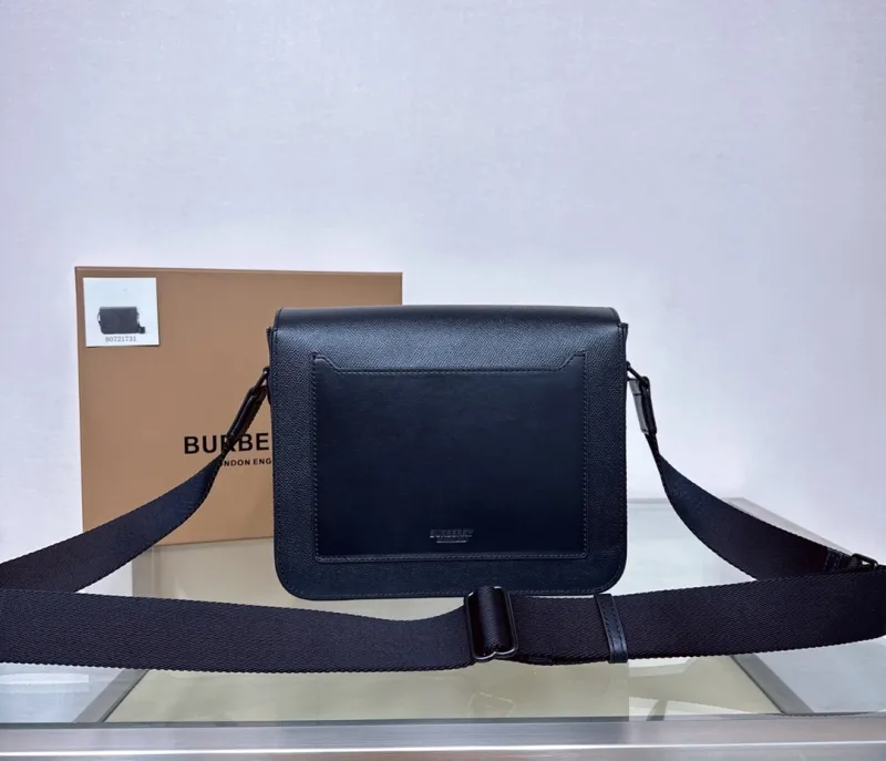 Burberry Black Leather Crossbody Messenger Bag - Image 3
