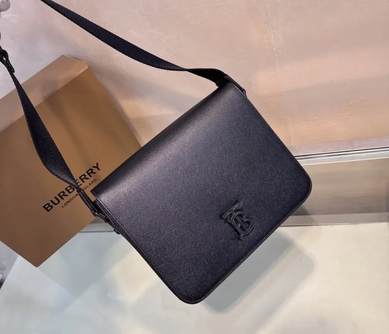 Burberry Black Leather Crossbody Messenger Bag - Image 5