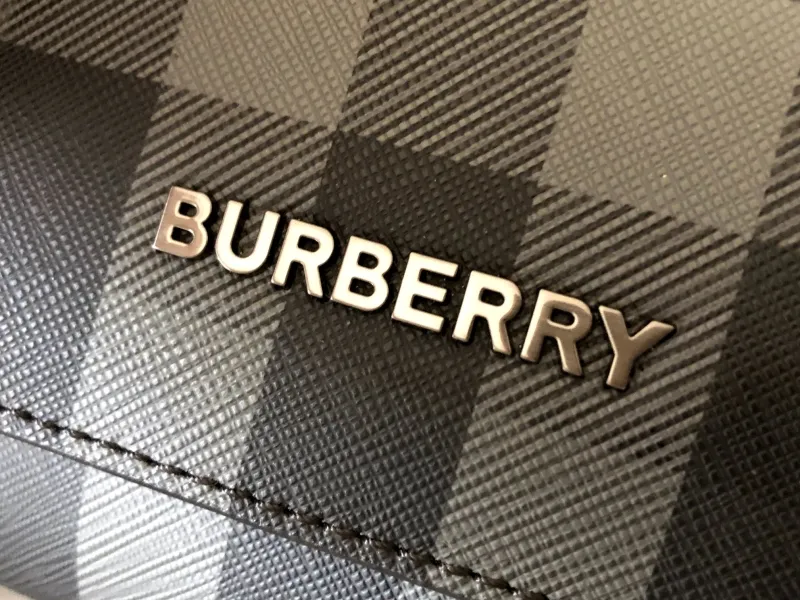 Burberry Black Charcoal Check Messenger Bag - Image 4
