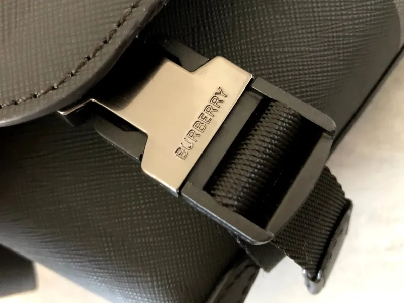 Burberry Black Charcoal Check Messenger Bag - Image 6