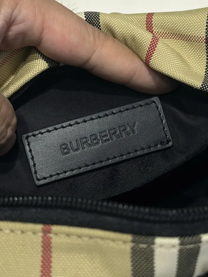 Burberry Vintage Check Crossbody Satchel Bag - Image 9