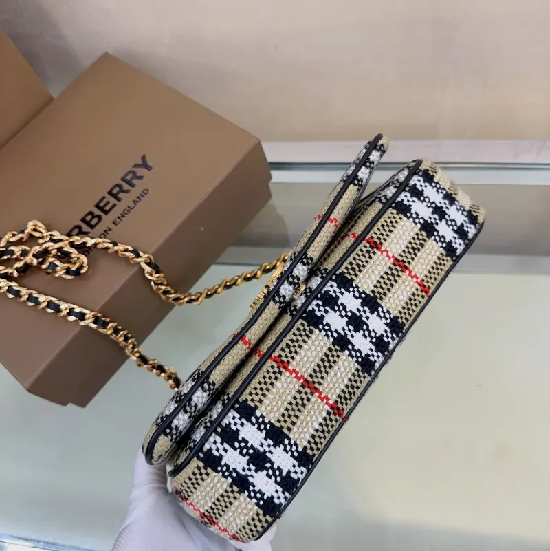 Burberry Beige Vintage Check Chain Shoulder Bag 126936 - Image 7