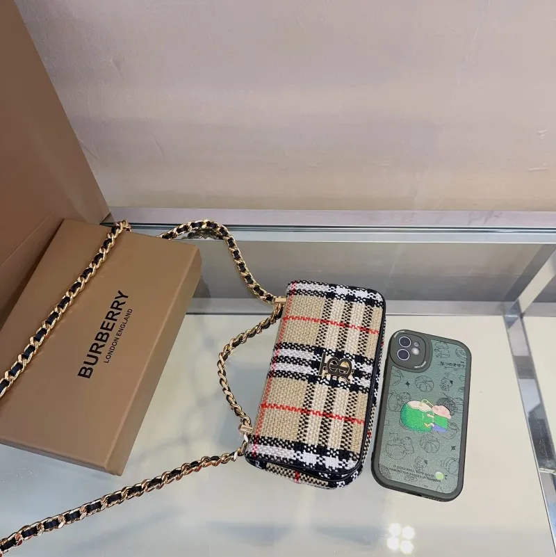 Burberry Vintage Check Chain Crossbody Bag - Image 4