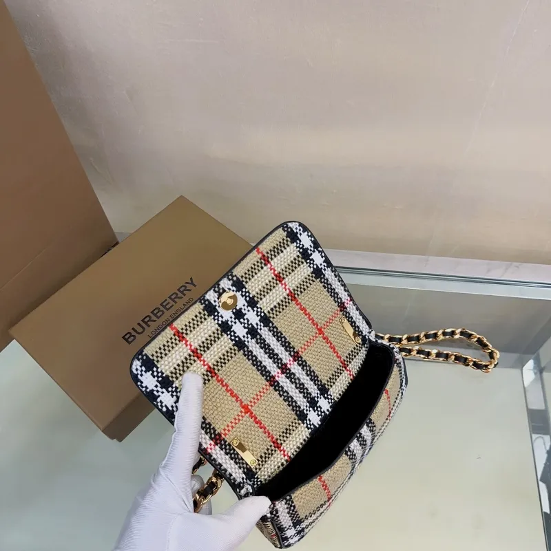 Burberry Vintage Check Chain Crossbody Bag - Image 8