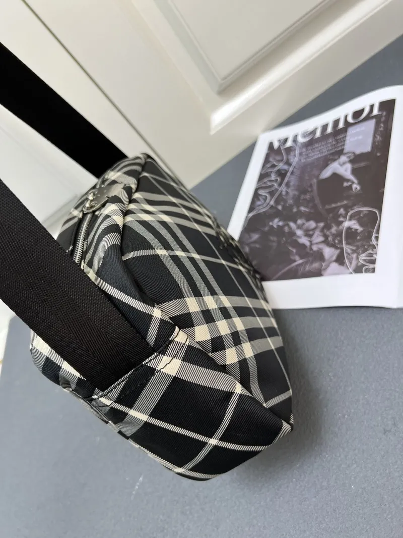Burberry Black Beige Check Crossbody Bag 8201 - Image 6