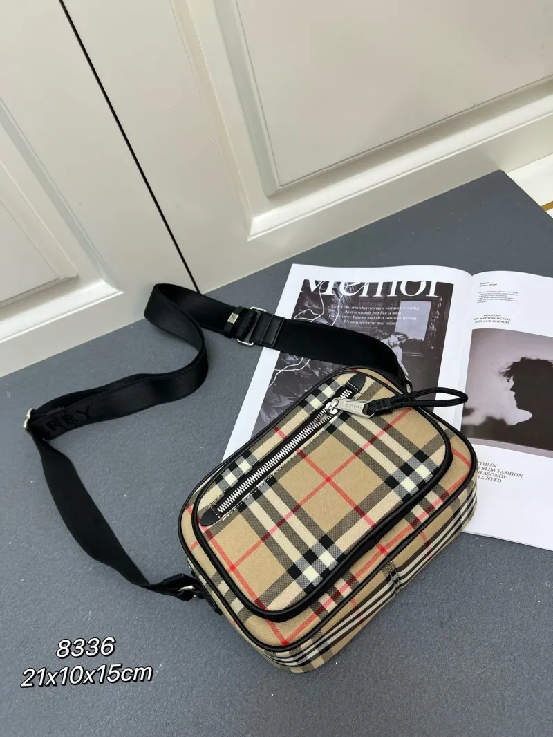 Burberry Signature Check Crossbody Bag 8336 21x10x15cm