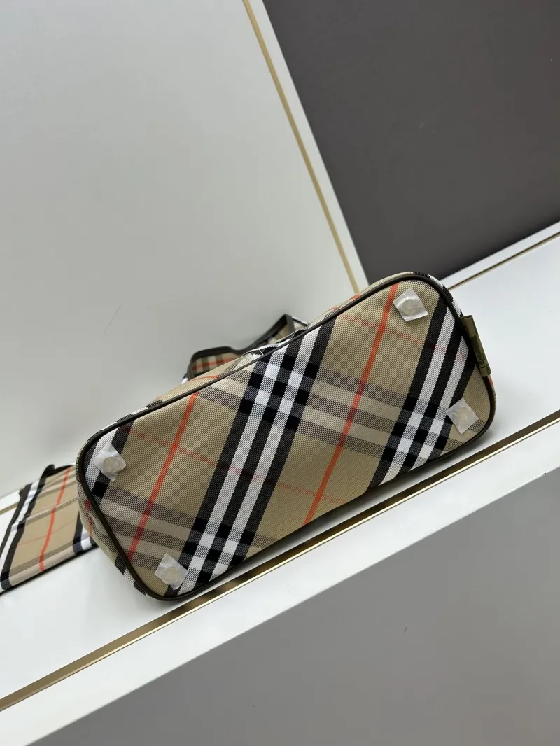 Burberry Classic Check Tote Bag with Pouch 8092 - Image 4