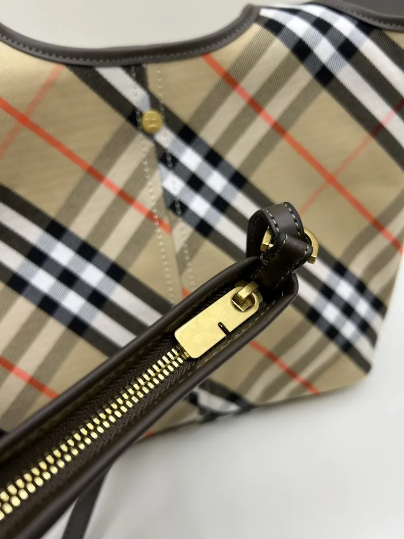 Burberry Classic Check Tote Bag with Pouch 8092 - Image 5
