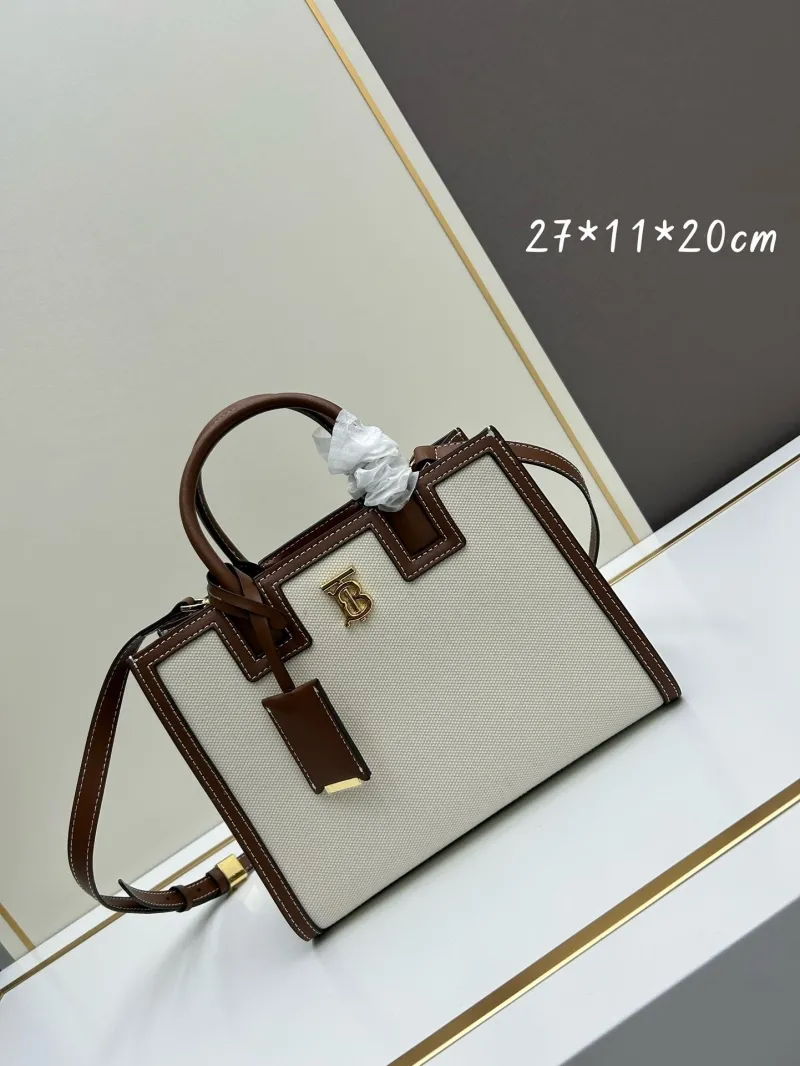 Burberry Shopping Bags-6
