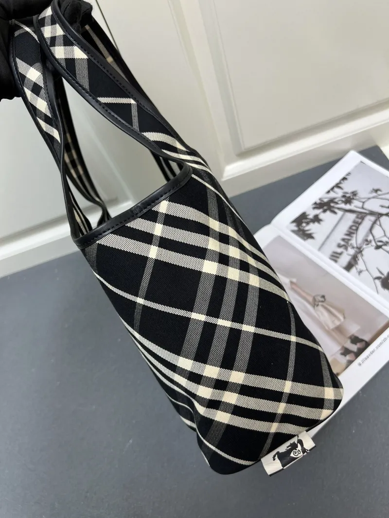 Burberry Shopping Bags-10 - Image 5