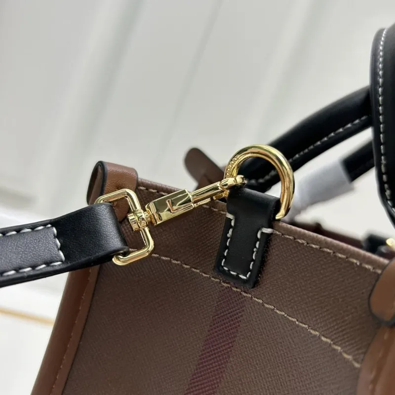 Burberry Brown Black Check Tote Bag Model 8571 - Image 6