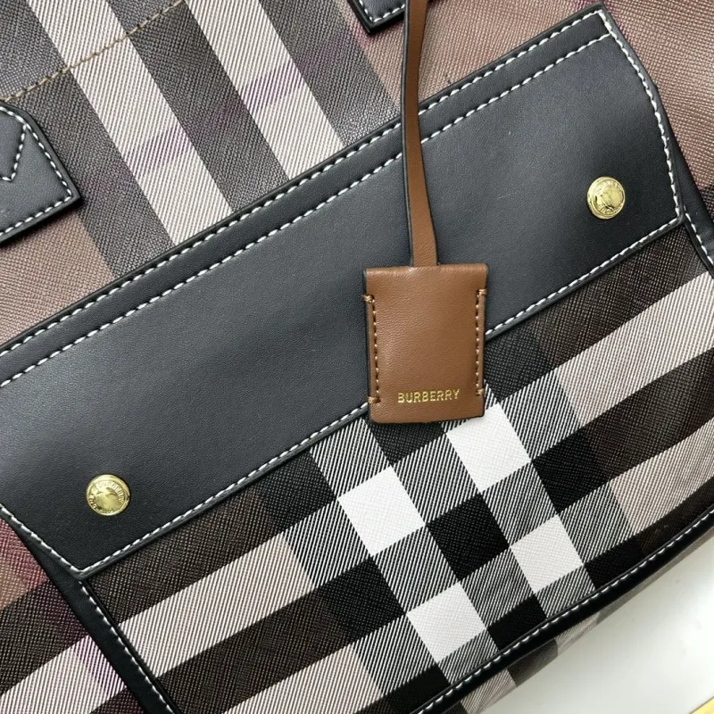 Burberry Shopping Bags-12 - Image 7