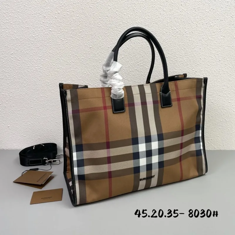 Alternative view of Burberry Shopping Bags-16