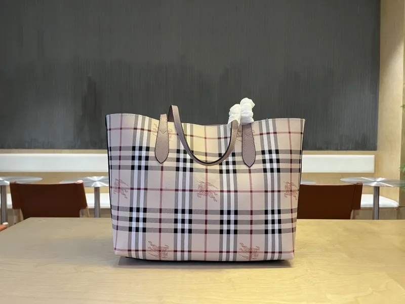 Burberry Shopping Bags-21
