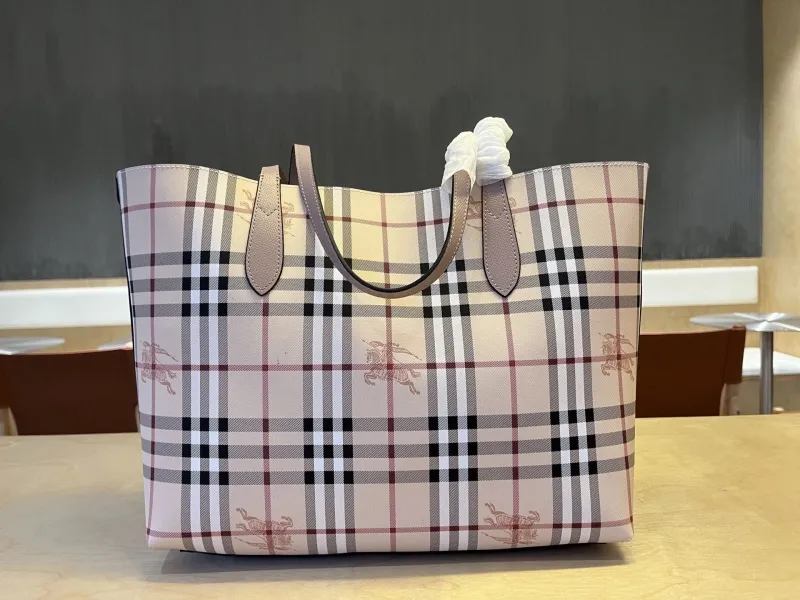 Alternative view of Burberry Shopping Bags-21