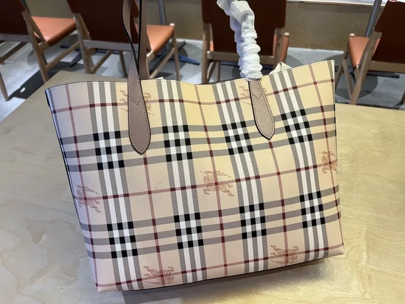 Burberry Haymarket Check Tote Bag - Image 3