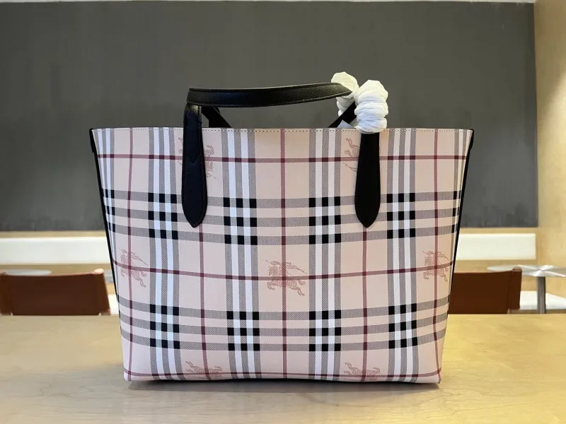 Burberry Shopping Bags-23