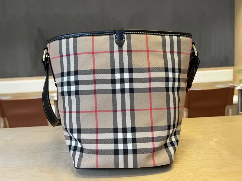 Burberry Nova Check Bucket Crossbody Bag 25 - Image 3