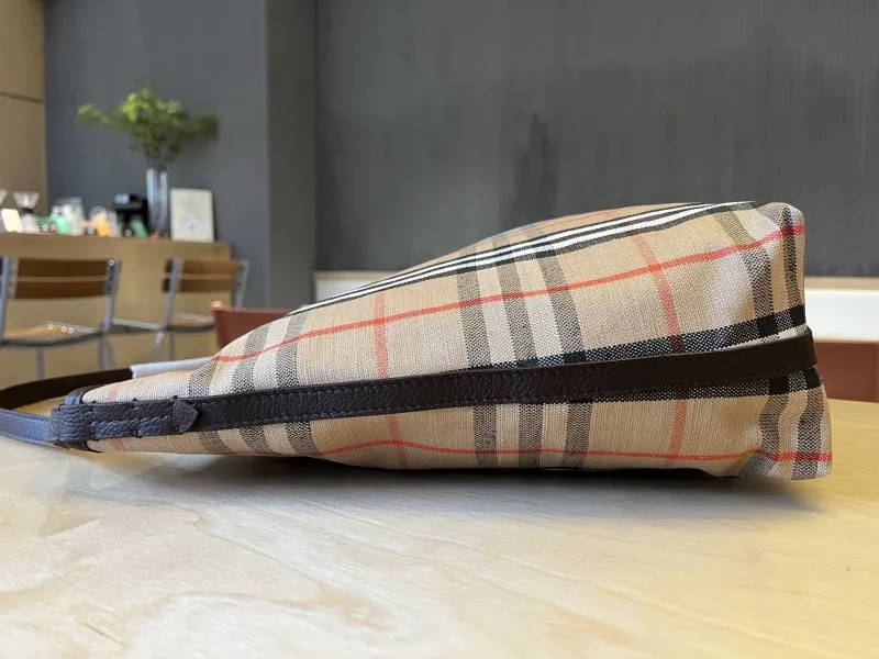 Burberry Classic Check Hobo Shoulder Bag - Image 4