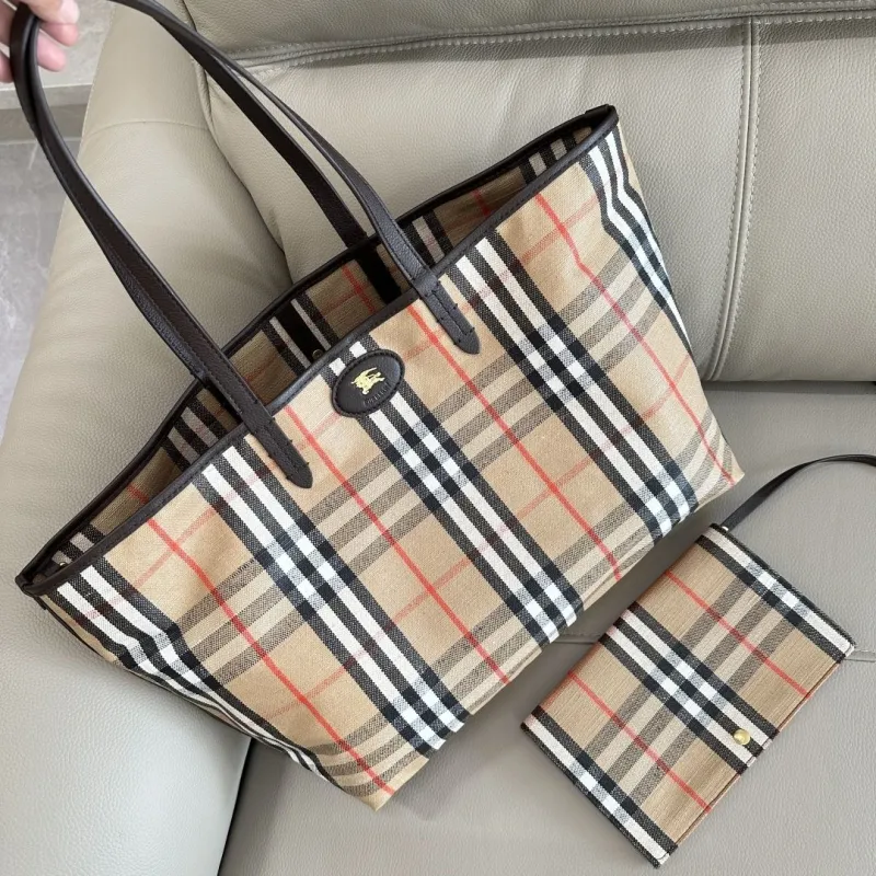 Burberry Classic Check Tote Bag with Pouch - Image 3
