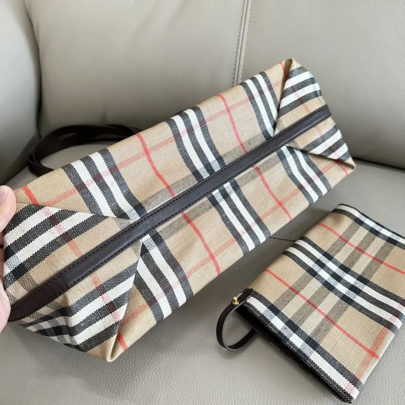Burberry Classic Check Tote Bag with Pouch - Image 9