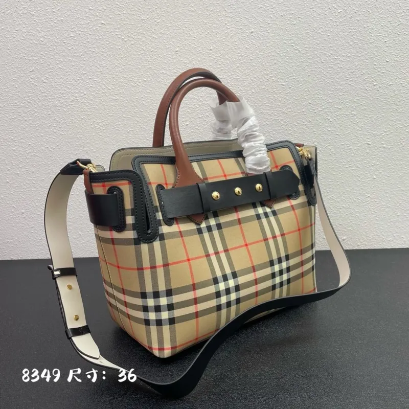 Alternative view of Burberry Vintage Check Handbag Size 36
