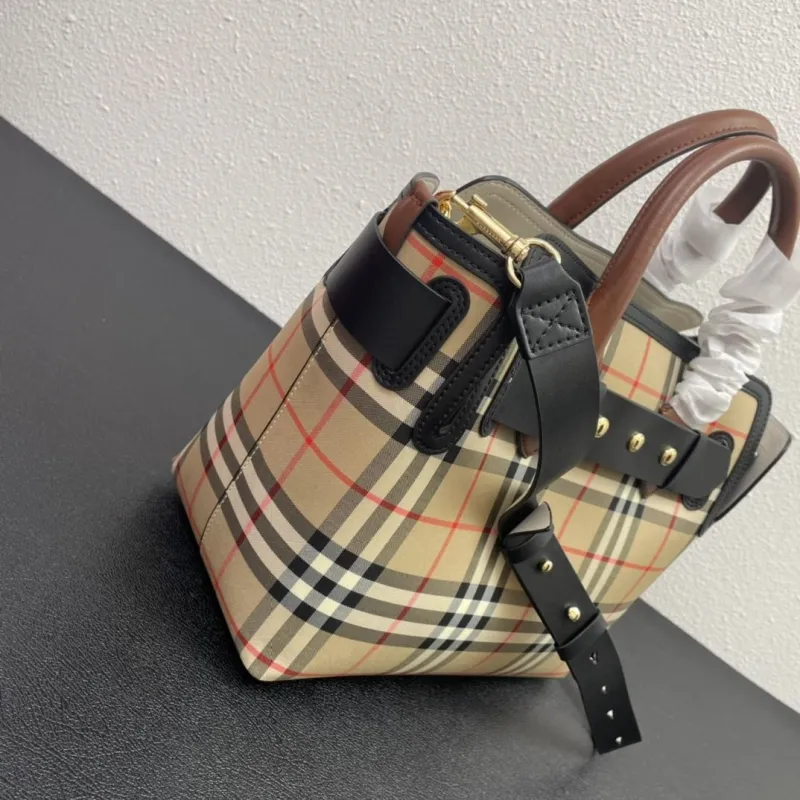Burberry Vintage Check Handbag Size 36 - Image 6