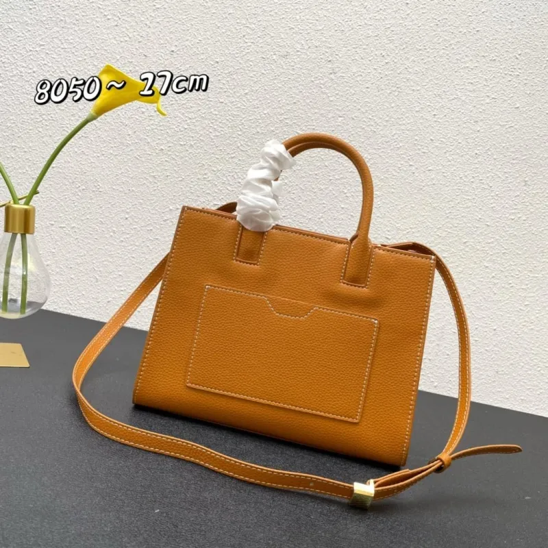 Burberry 8050 Tan Leather Tote Bag - Image 3