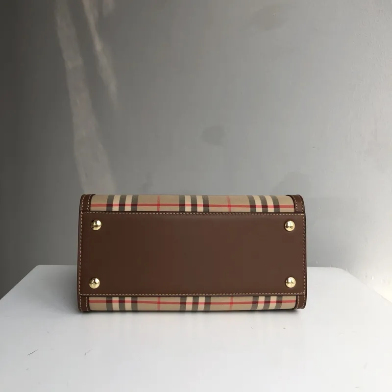 Burberry Vintage Check Tote Handbag - Image 5