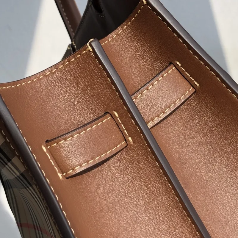 Burberry Vintage Check Tote Handbag - Image 7