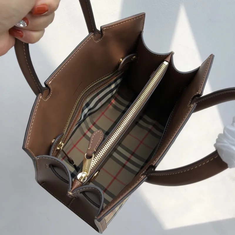 Burberry Vintage Check Tote Handbag - Image 8