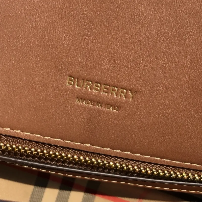 Burberry Vintage Check Tote Handbag - Image 9