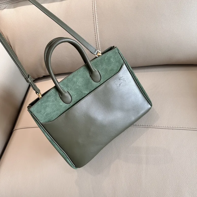 Burberry Green Suede Tote Bag - Image 4