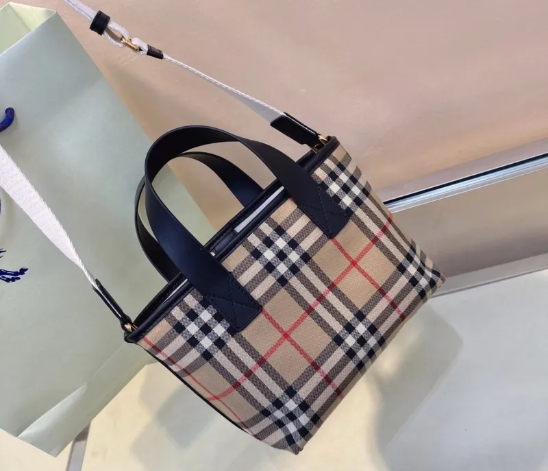 Burberry Vintage Check Crossbody Tote Bag - Image 4