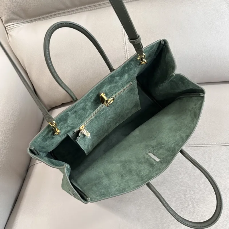 Burberry Green Suede Tote Bag - Image 7