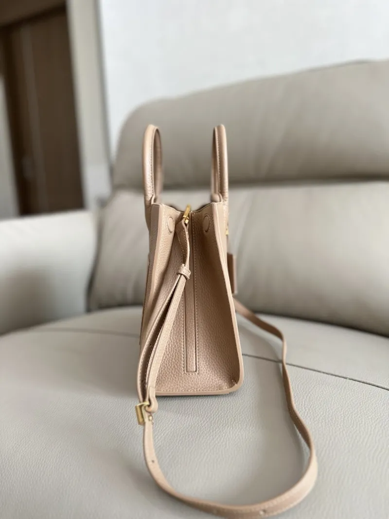 Burberry Beige Leather Tote Bag 75 - Image 3