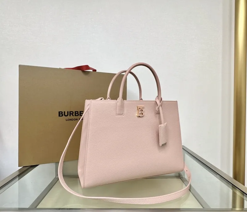 Burberry Shopping Bags-76 - Image 3