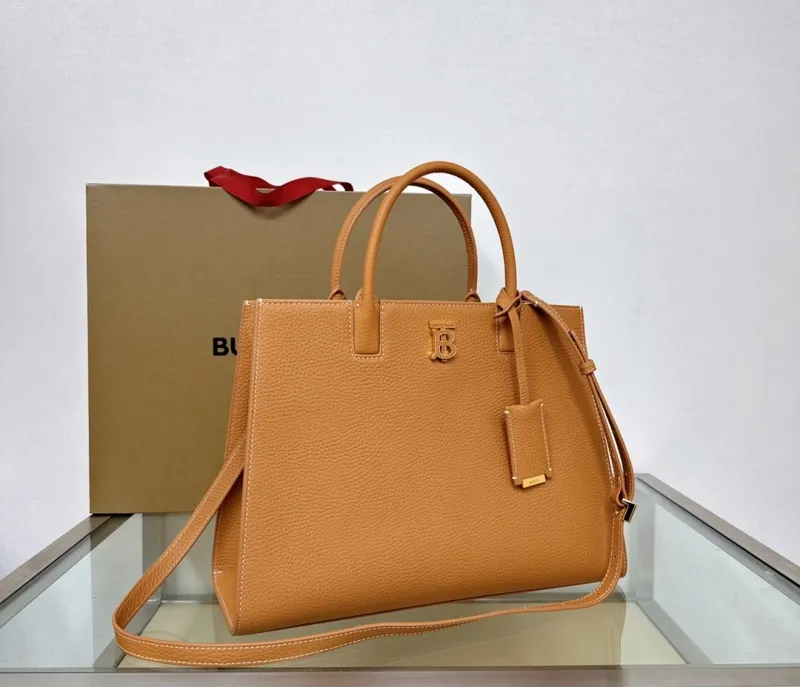 Alternative view of Burberry Shopping Bags-77